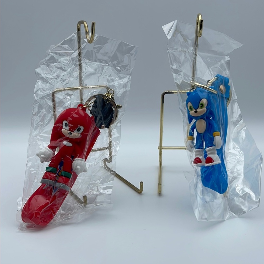 Sonic Red and Blue Character‎ Keychains